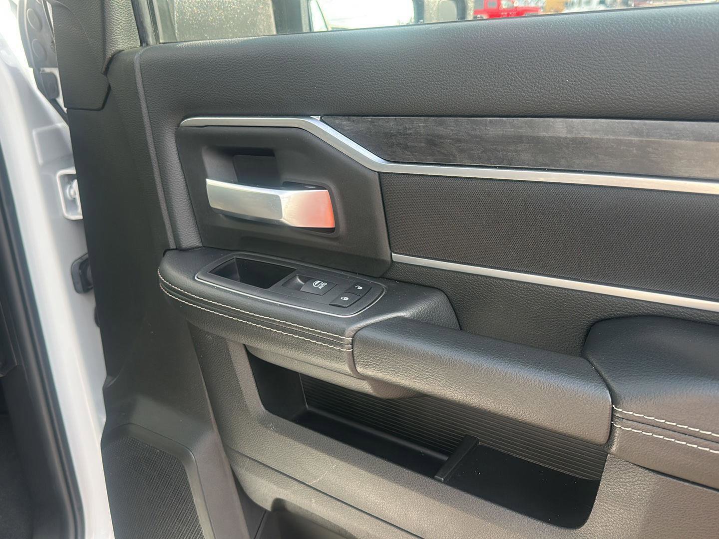 Used 2024 RAM 2500 Big Horn w/ Night Edition image 7