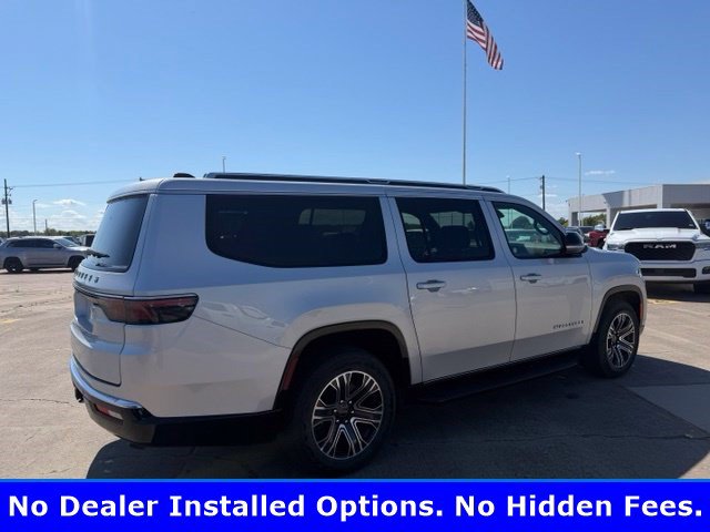 Used 2025 Jeep Wagoneer L Series II w/ 8-pass Seating Package AWD/4WD image 2
