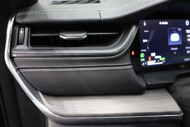 Used 2023 Jeep Grand Cherokee Overland image 22