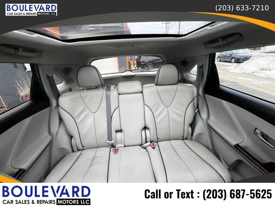Used 2011 Toyota Venza AWD w/ Comfort Pkg image 20