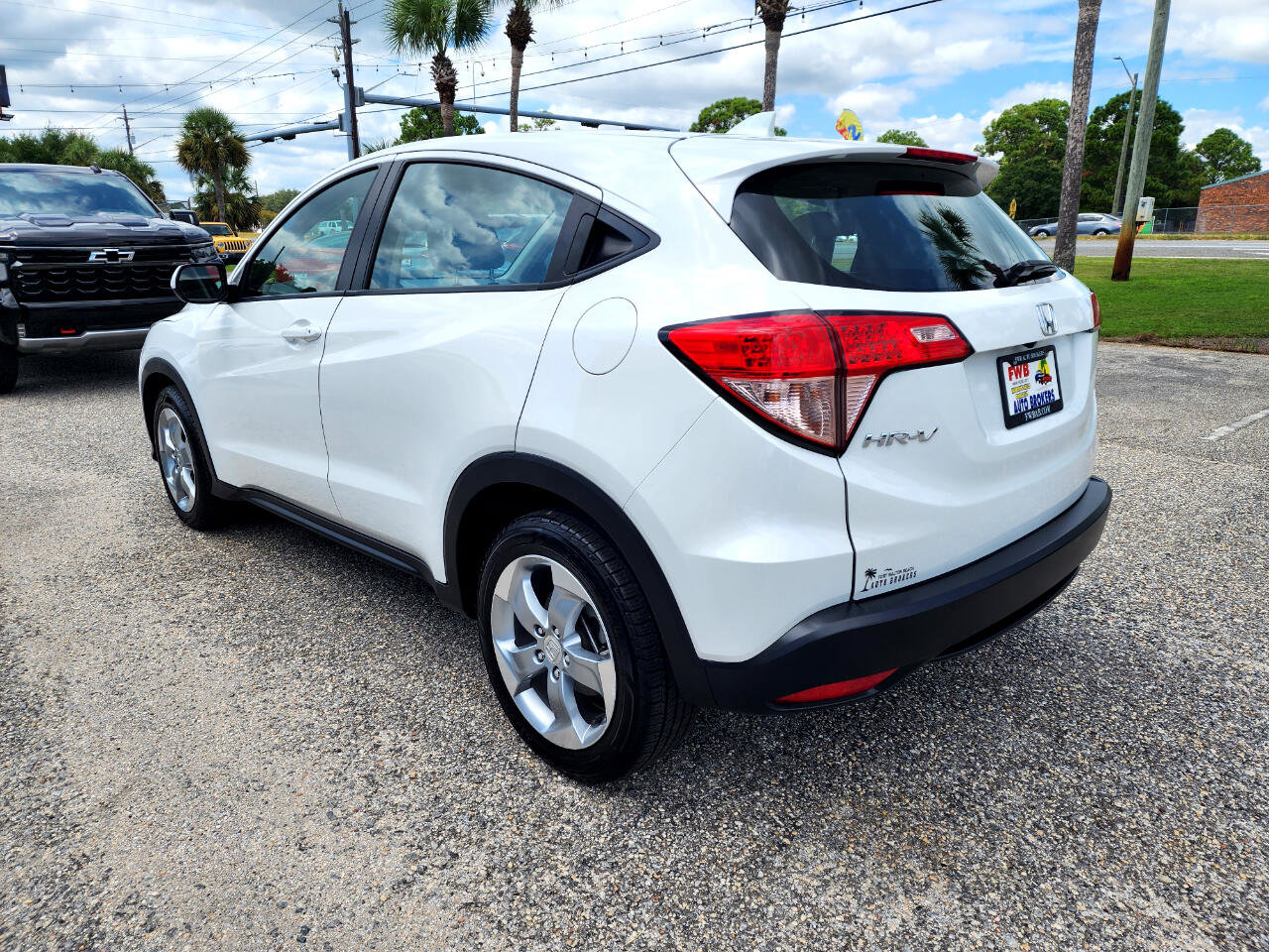 Used 2018 Honda HR-V LX image 3