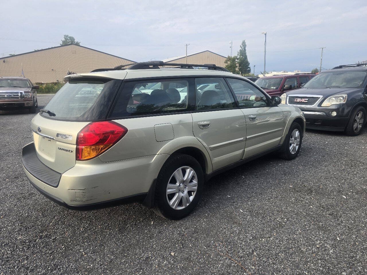 Used 2005 Subaru Outback 2.5i Limited AWD/4WD image 4