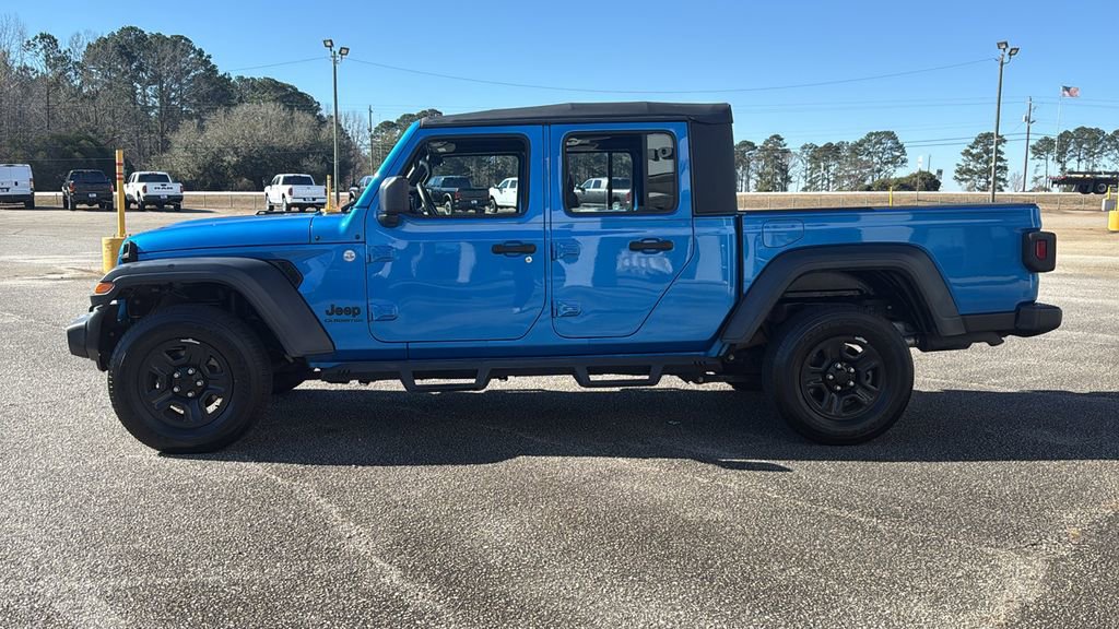 Used 2020 Jeep Gladiator Sport image 5