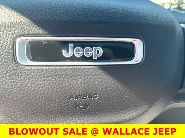 Used 2024 Jeep Grand Cherokee Altitude image 24