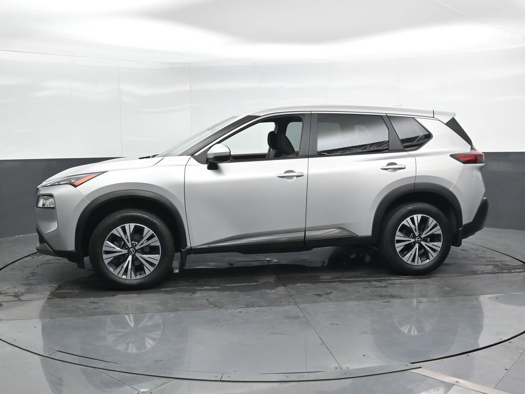 Used 2023 Nissan Rogue SV image 9