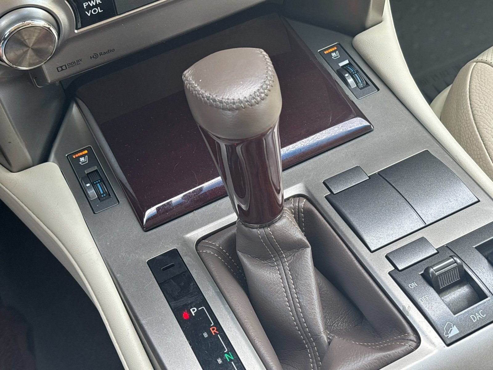 Used 2019 Lexus GX 460 Premium w/ Premium Package AWD/4WD image 22