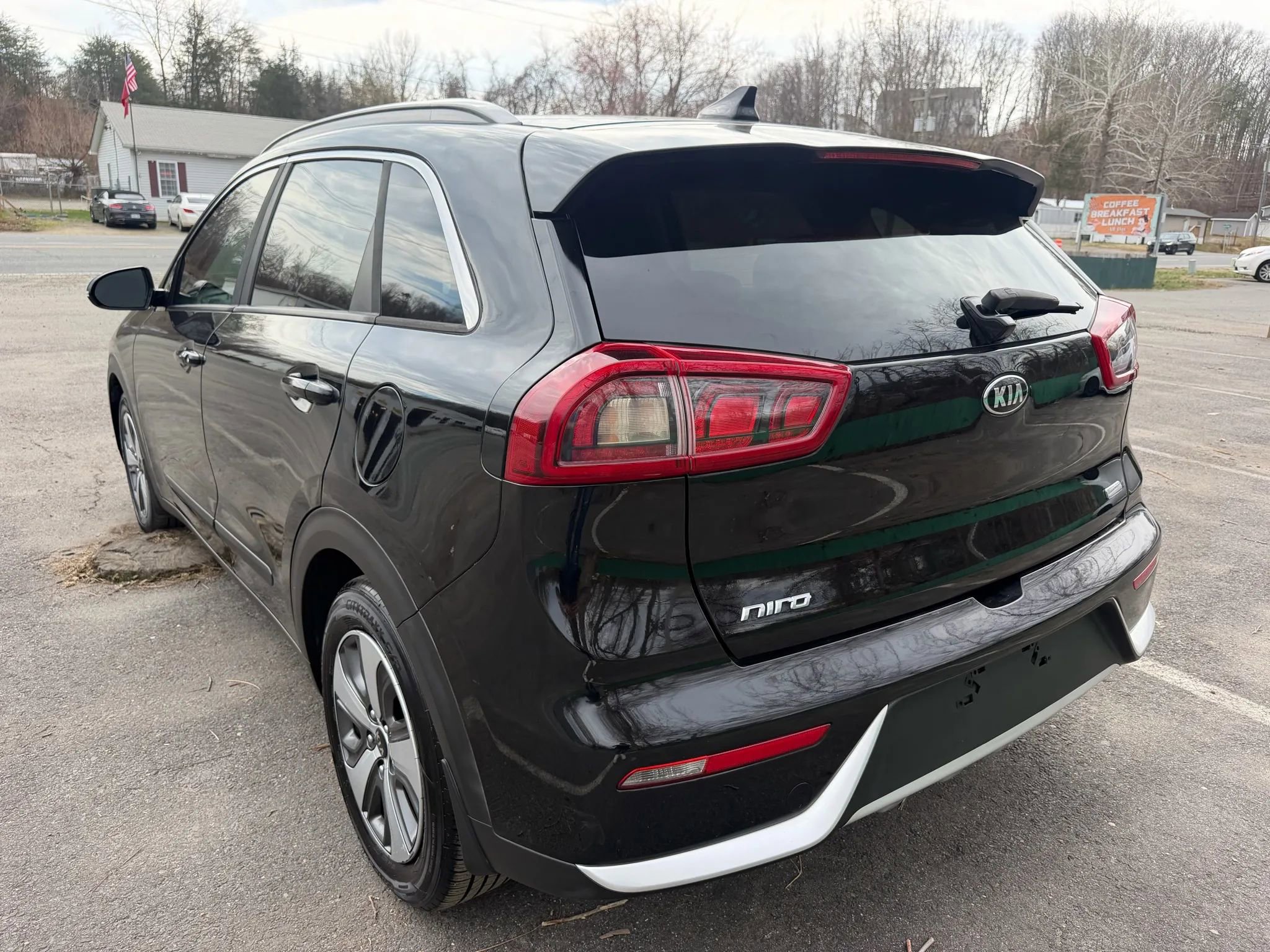 Used 2019 Kia Niro EX image 10