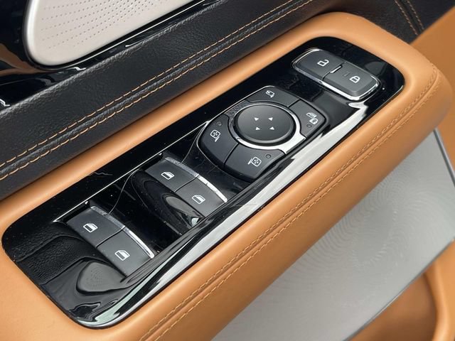 Certified 2024 Lincoln Aviator Black Label w/ Jet Package AWD/4WD image 27