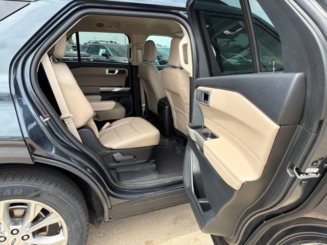 Used 2023 Ford Explorer XLT w/ Equipment Group 202A AWD/4WD image 24