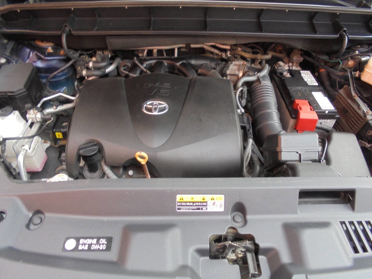 Used 2021 Toyota Highlander XLE AWD/4WD image 40