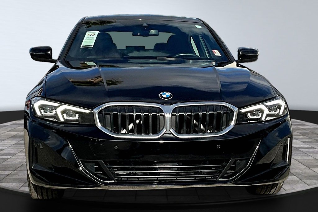 Used 2025 BMW 330i Sedan RWD image 3