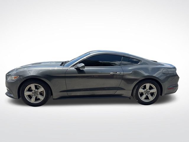 Used 2016 Ford Mustang Coupe RWD image 3