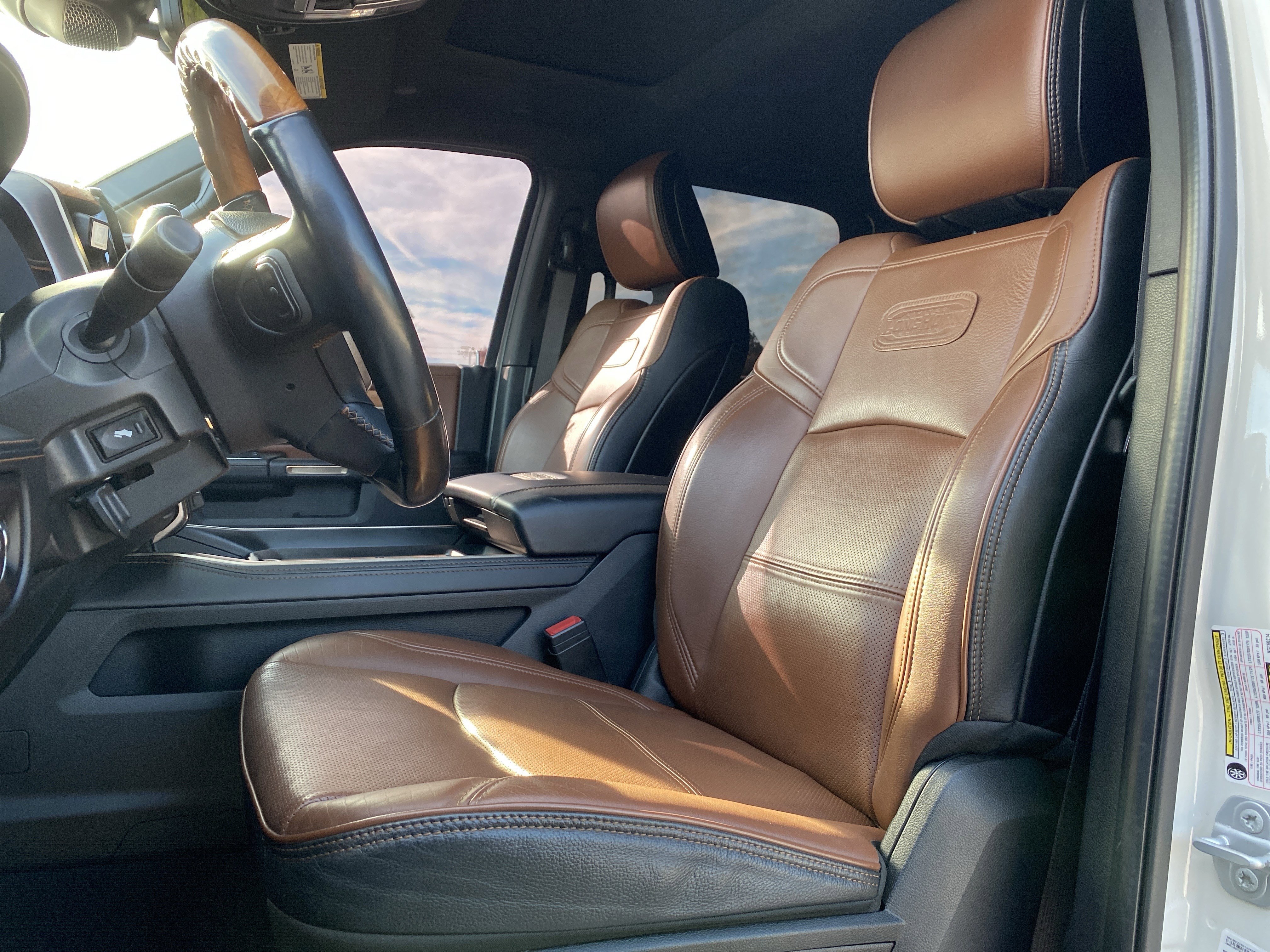 Used 2022 RAM 3500 Limited w/ Max Tow Package image 7