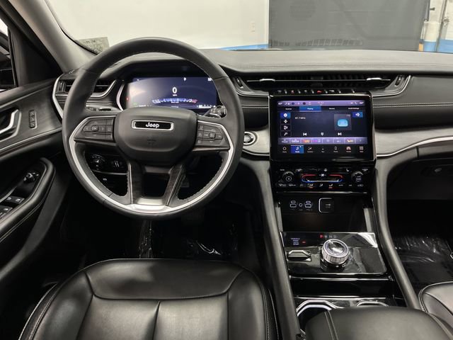 Used 2023 Jeep Grand Cherokee L Limited image 5