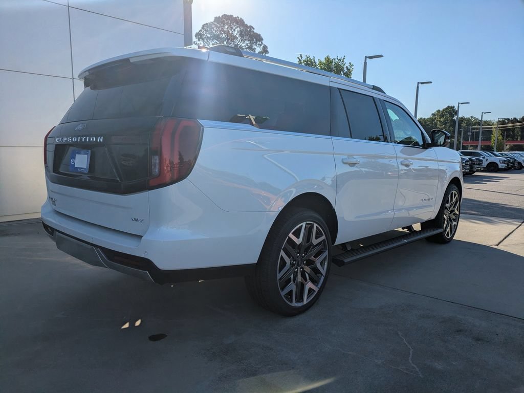New 2026 Ford Expedition Max Platinum w/ Platinum Ultimate Package AWD/4WD image 5