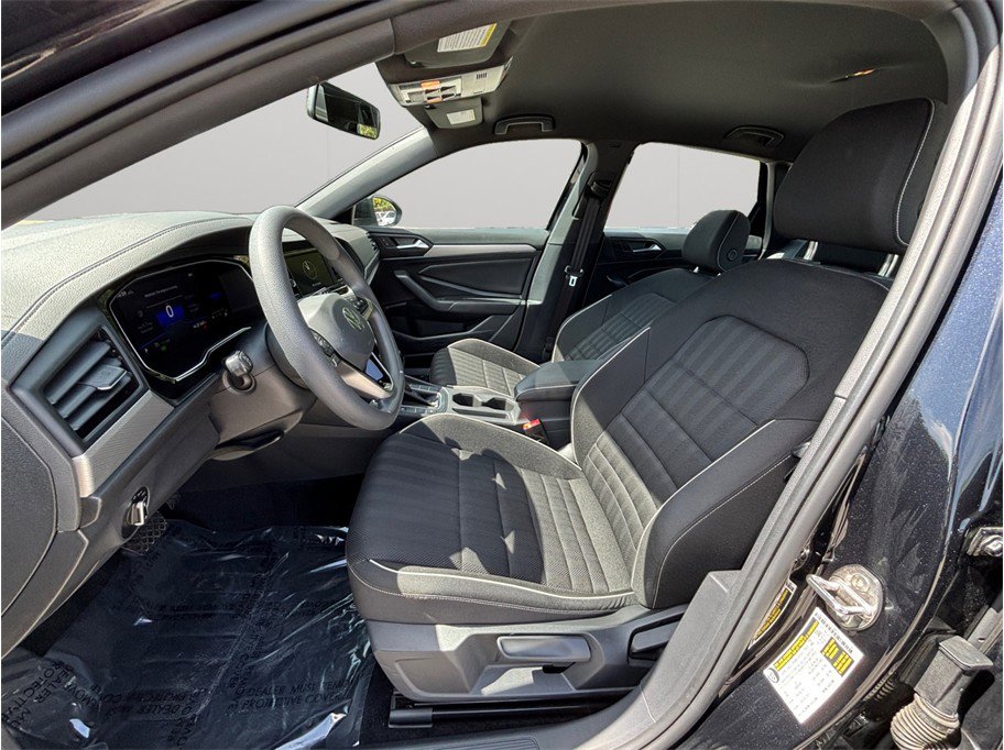 Used 2022 Volkswagen Jetta Sport image 2