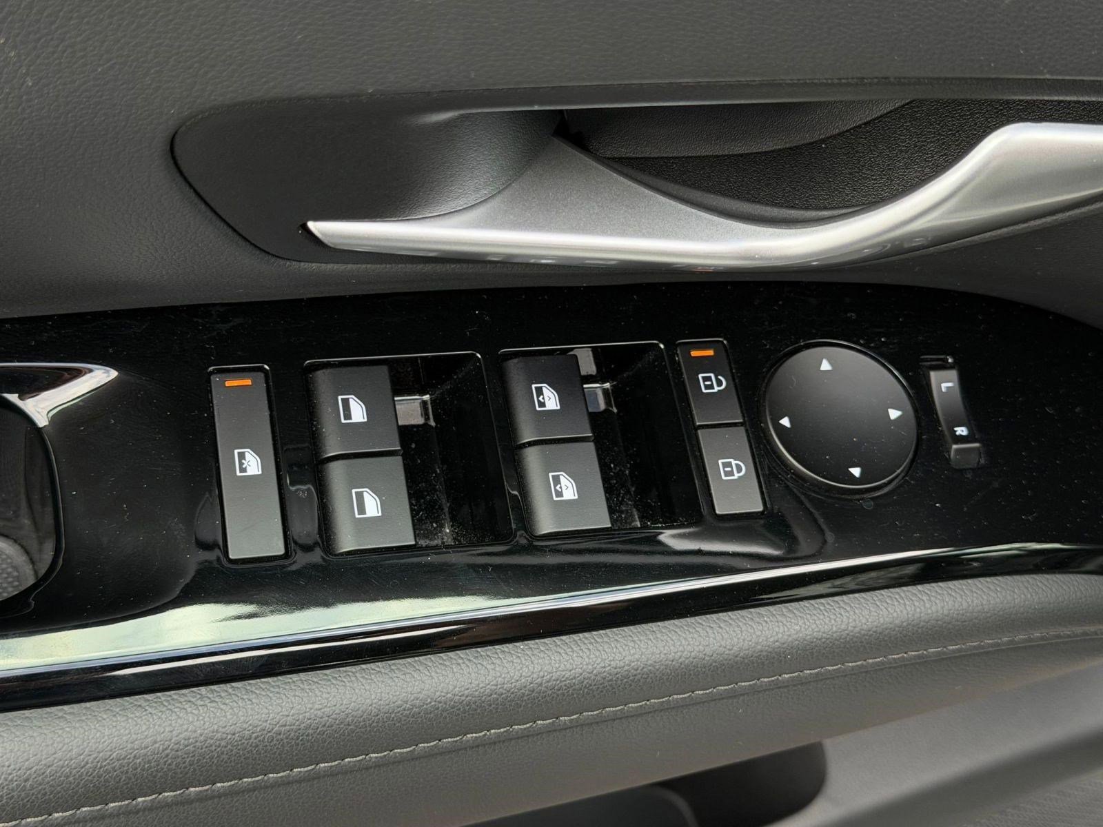 Used 2025 Hyundai Tucson Limited image 21