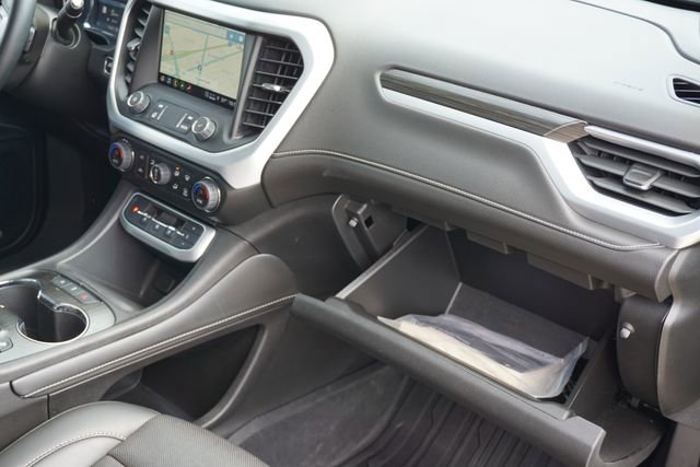 Used 2023 GMC Acadia SLT image 28