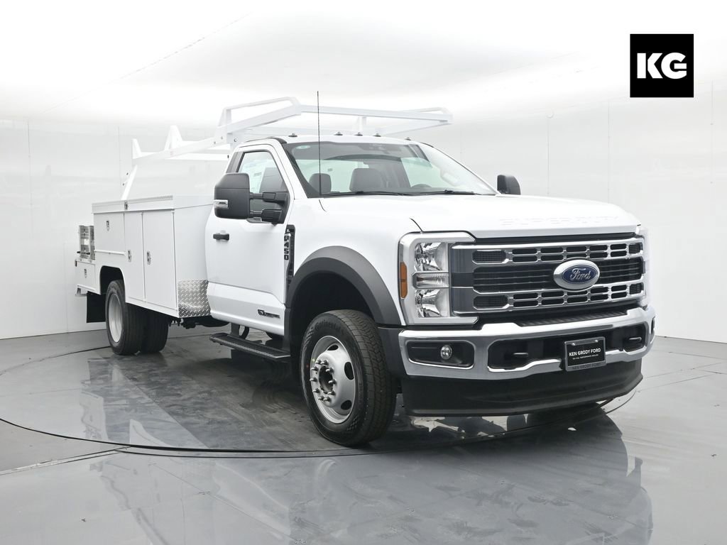 New 2025 Ford F450 XL w/ XL Chrome Package