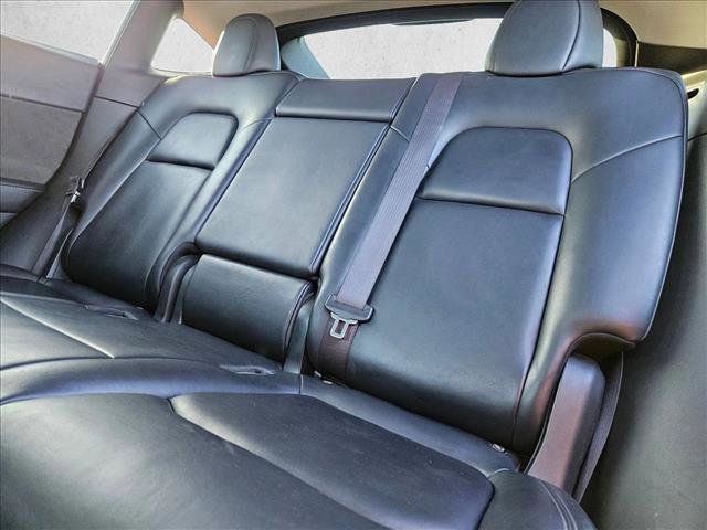 Used 2021 Tesla Model Y Long Range image 15