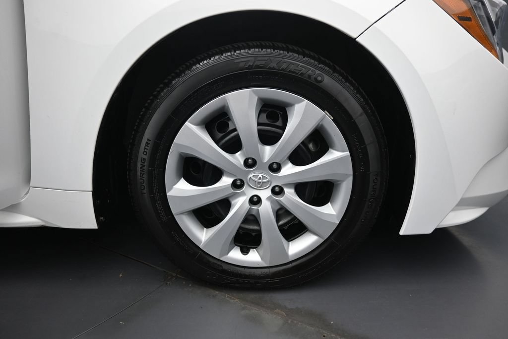 Used 2023 Toyota Corolla LE FWD image 30