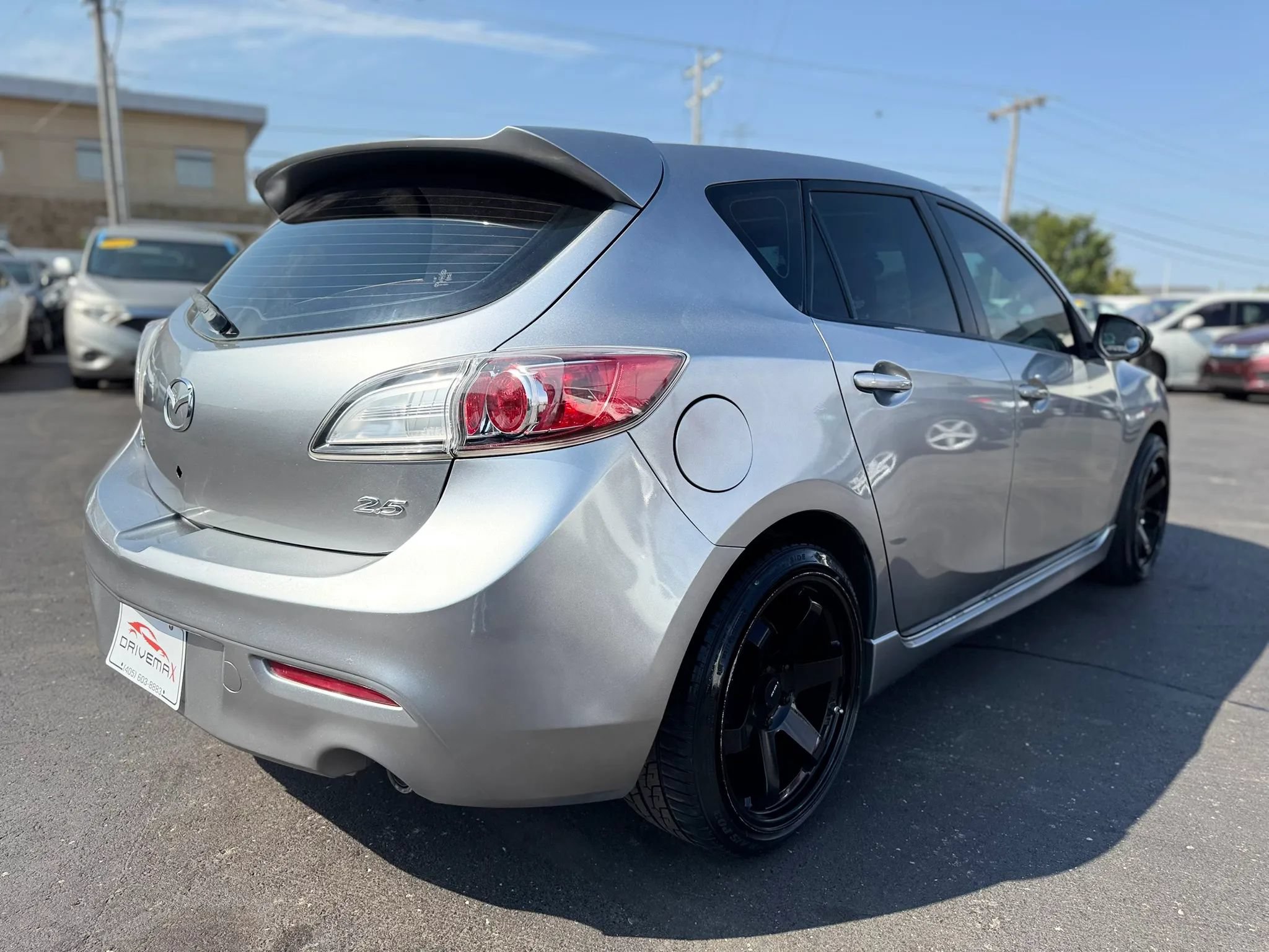 Used 2012 MAZDA MAZDA3 s Touring FWD image 3