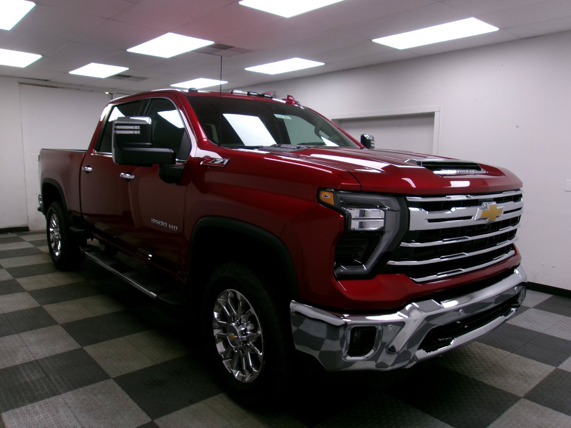 New 2026 Chevrolet Silverado 3500 LTZ w/ LTZ Premium Package AWD/4WD image 14