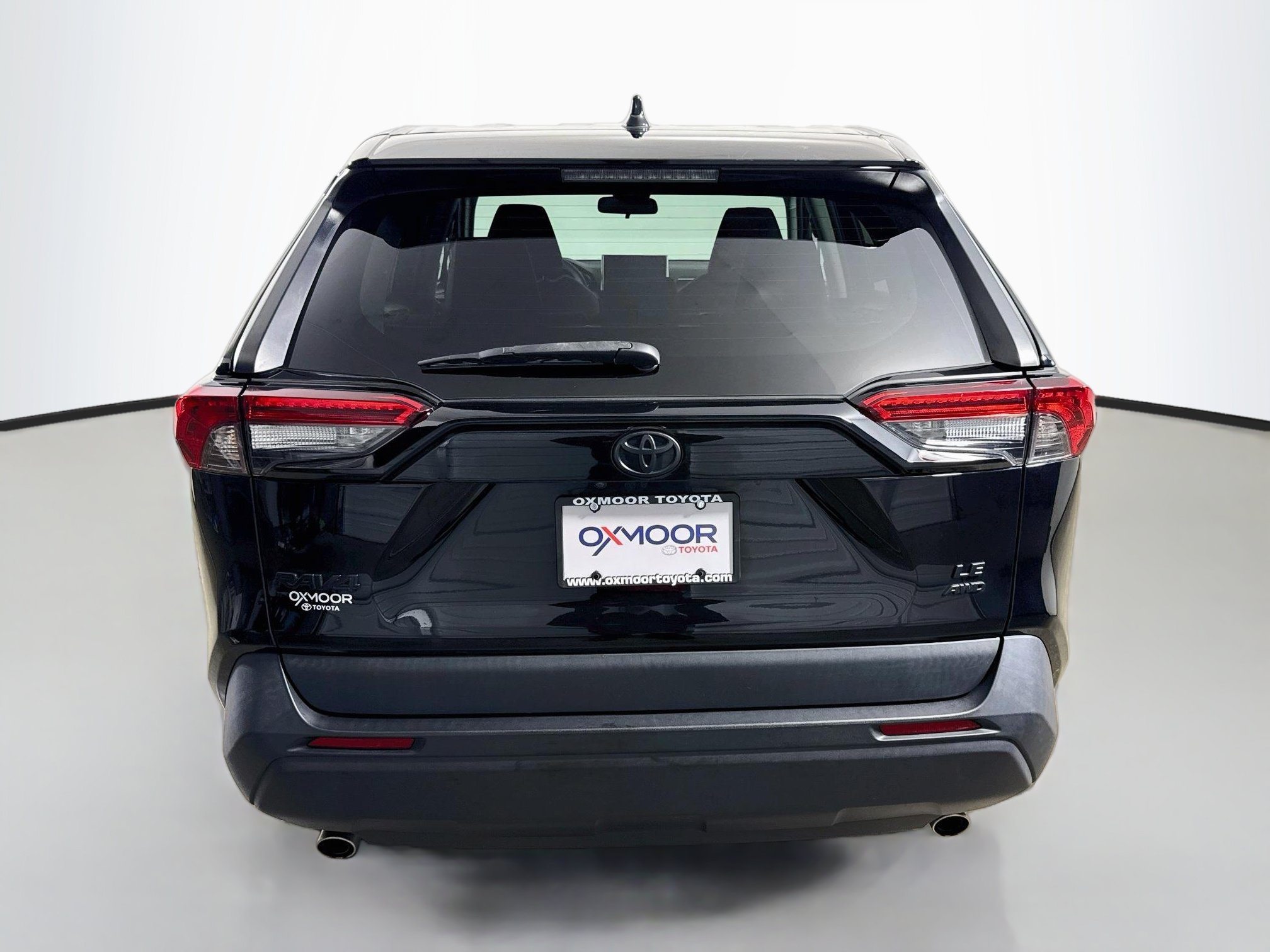 Used 2024 Toyota RAV4 LE AWD/4WD image 6