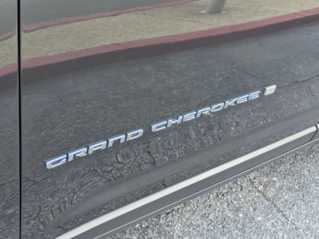 Used 2024 Jeep Grand Cherokee Limited 4xe AWD/4WD image 34
