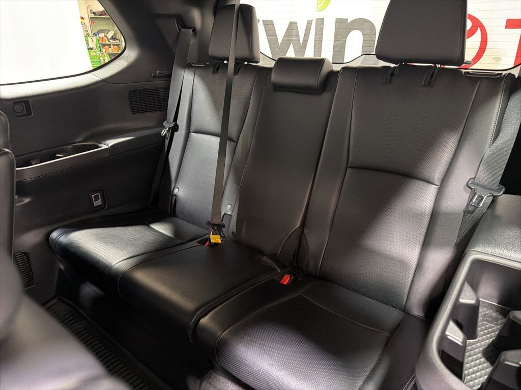 Used 2024 Toyota Grand Highlander AWD Hybrid image 21
