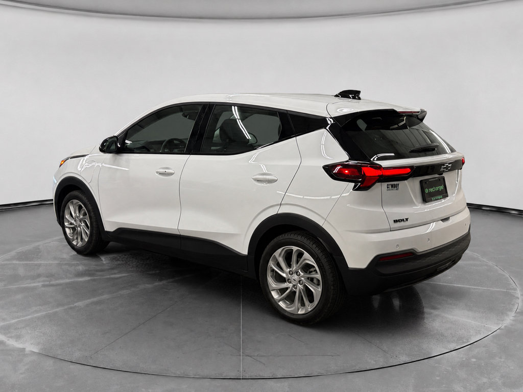 Used 2027 Chevrolet Bolt LT w/ Comfort Package FWD image 2
