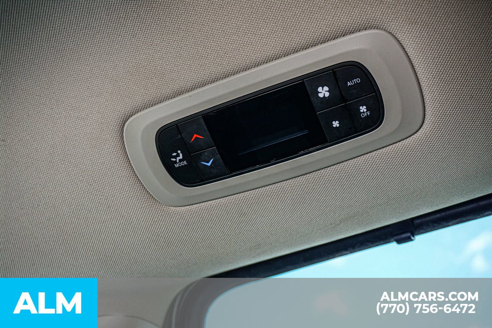 Used 2024 Chrysler Pacifica Touring-L image 58