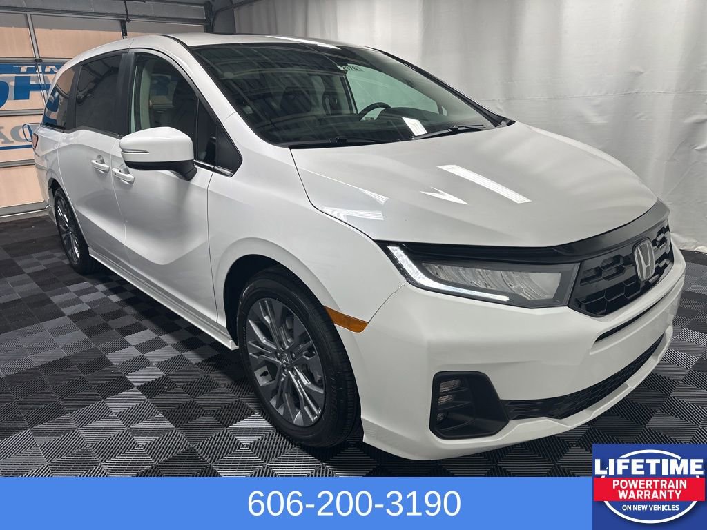 New 2026 Honda Odyssey Touring image 5