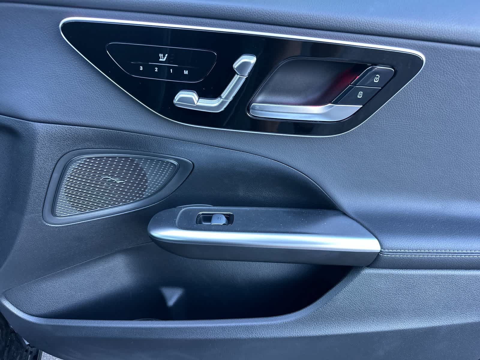 Used 2024 Mercedes-Benz C 300 Sedan image 19
