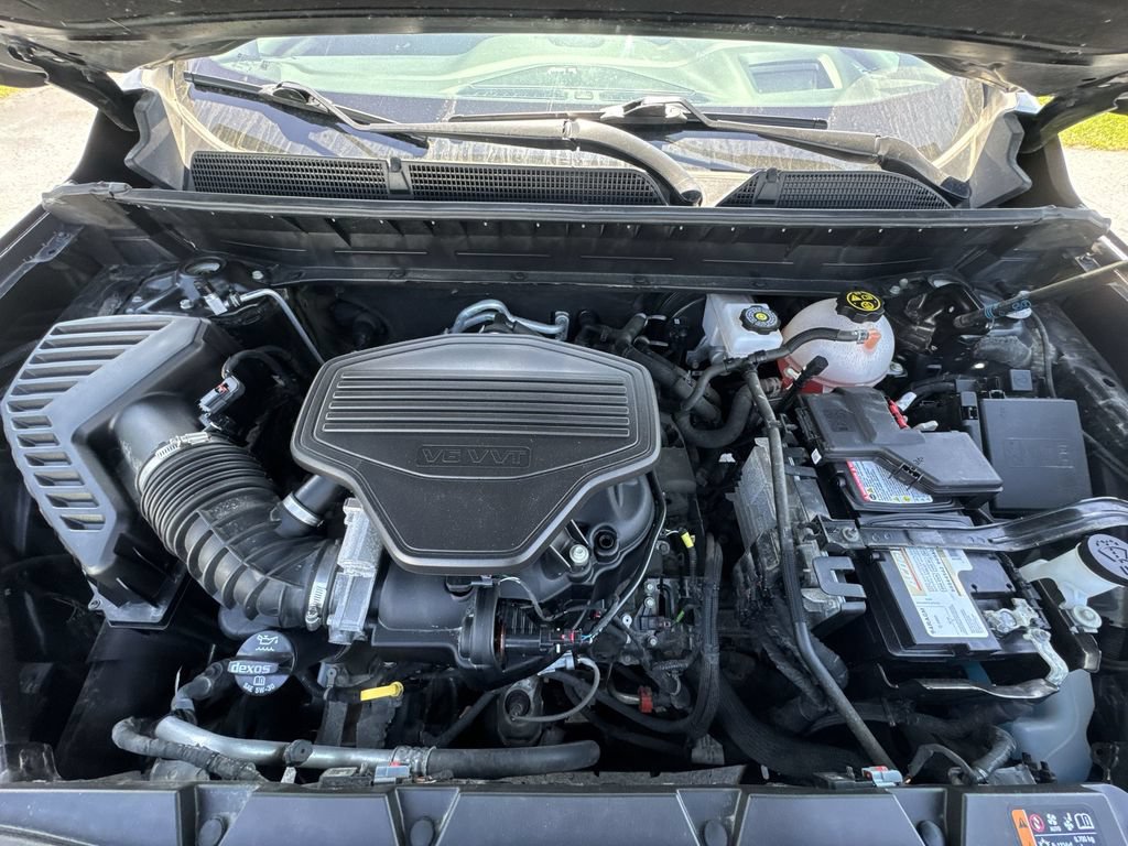 Used 2023 GMC Acadia AT4 w/ GMC Pro Grade Package AWD/4WD image 27