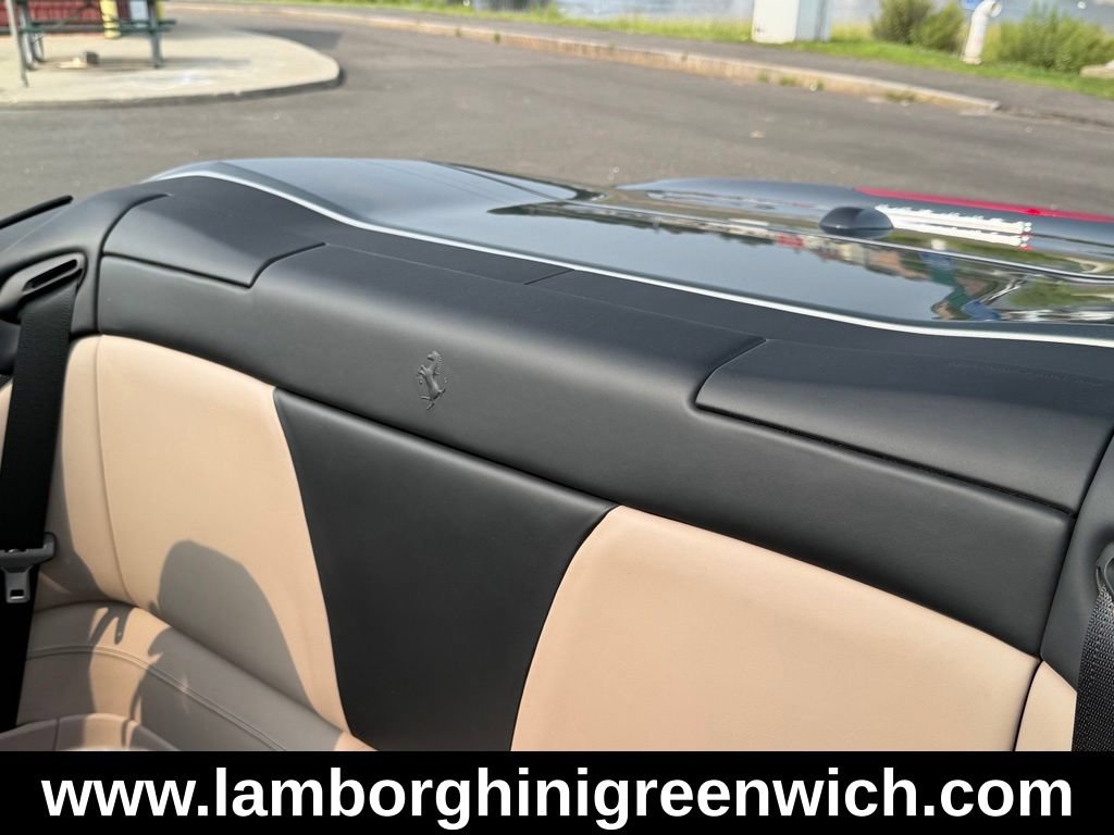 Used 2019 Ferrari Portofino RWD image 33