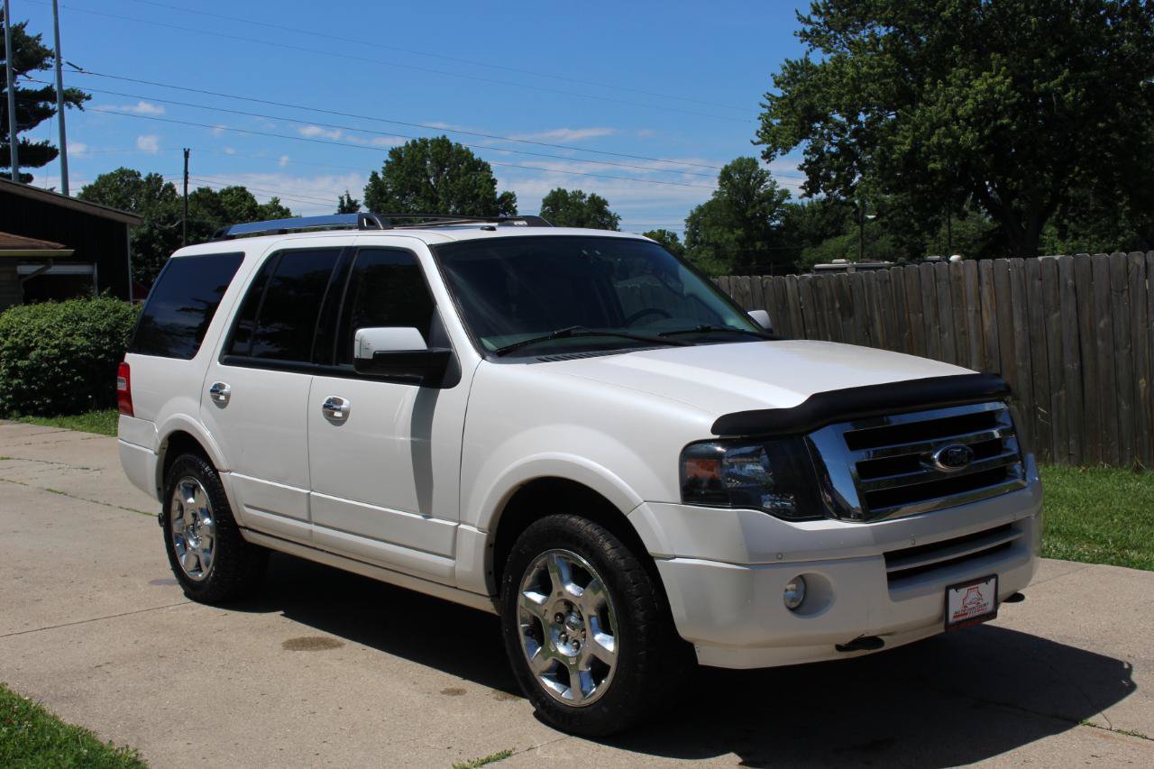 Used 2014 Ford Expedition Limited w/ Equipment Group 301A AWD/4WD image 2