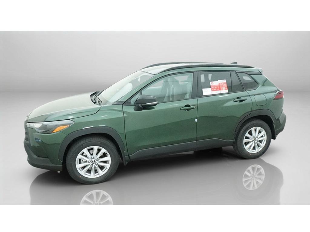 New 2026 Toyota Corolla Cross LE FWD image 2