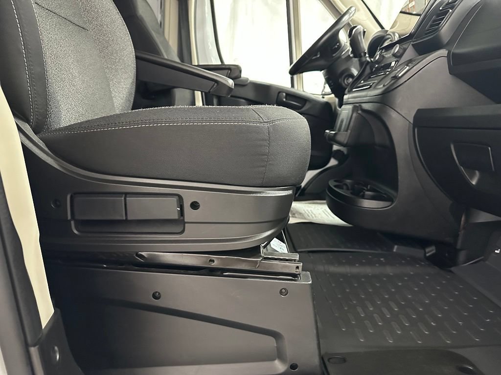 Used 2022 RAM ProMaster 3500 w/ Premium Convenience Group (B) FWD image 46