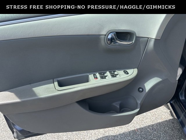 Used 2009 Chevrolet Malibu LS image 11