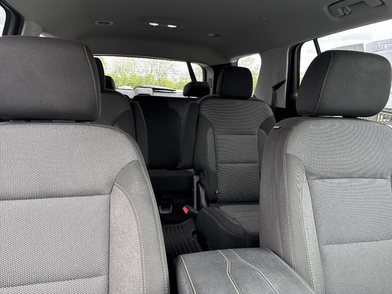 Used 2019 Chevrolet Traverse LT FWD image 25