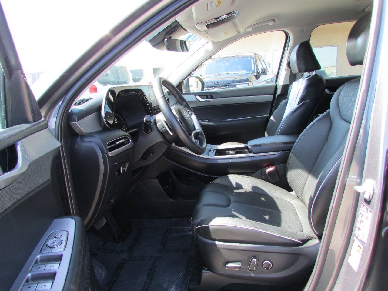 Used 2024 Hyundai Palisade SEL FWD image 14