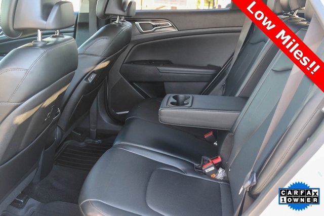 Used 2024 Kia Sportage EX image 12