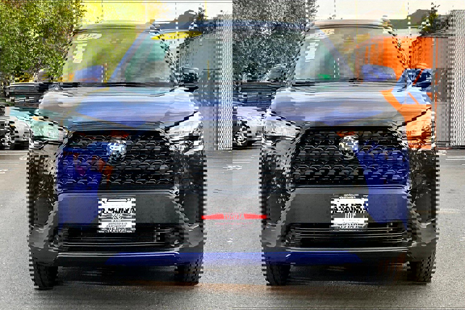 Used 2022 Toyota Corolla Cross LE image 3