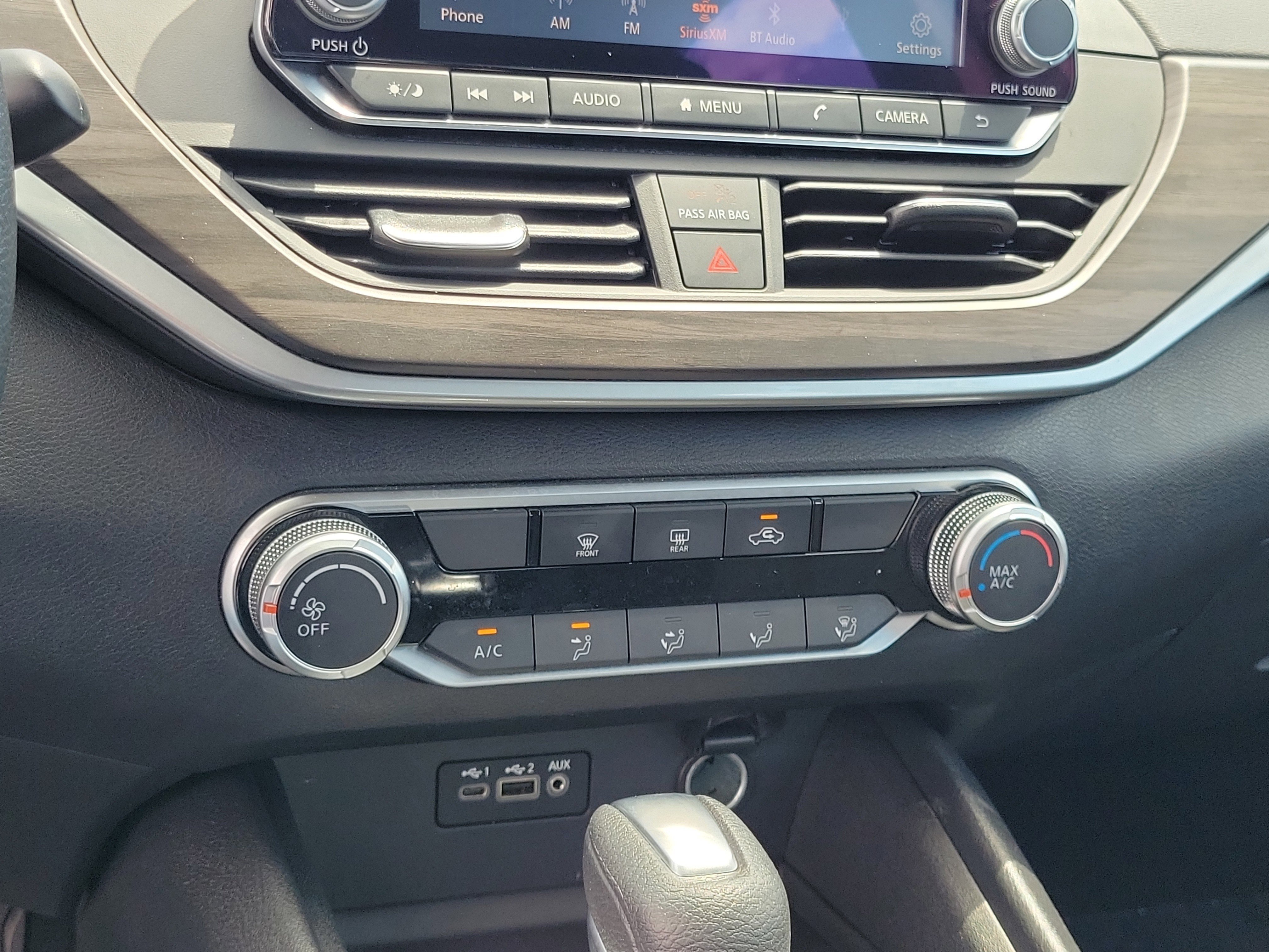 Used 2025 Nissan Altima 2.5 SV FWD image 27
