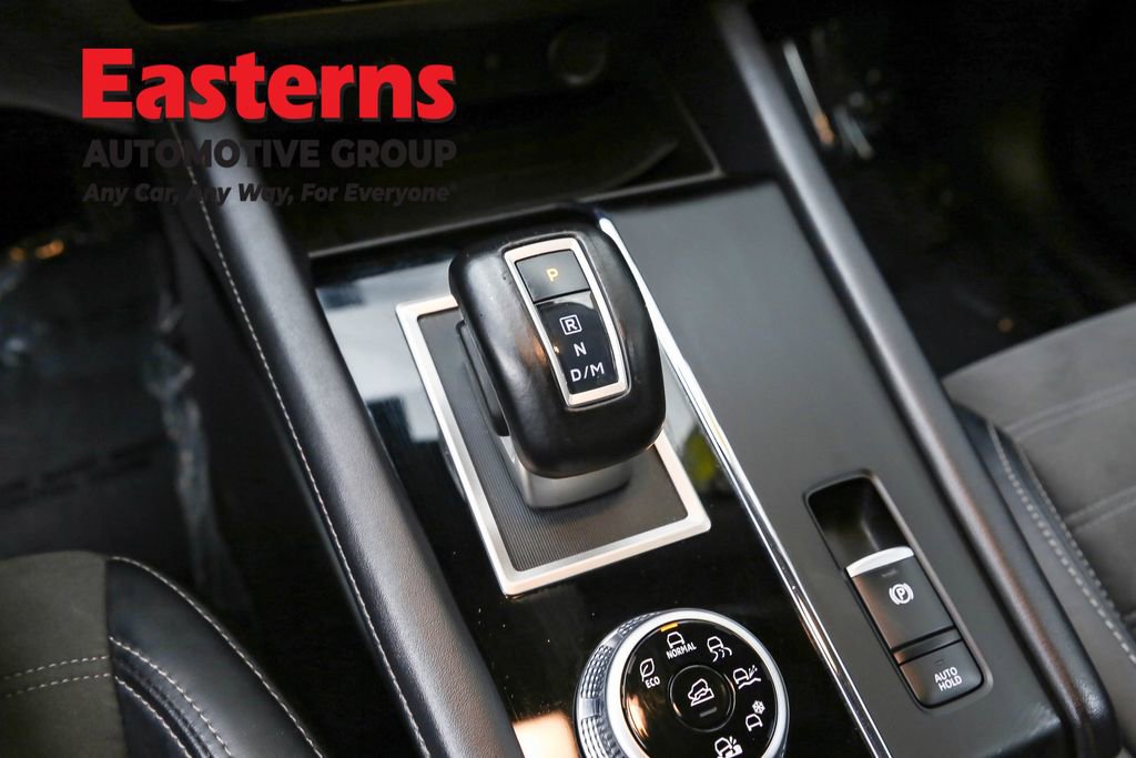 Used 2024 Mitsubishi Outlander SE image 13