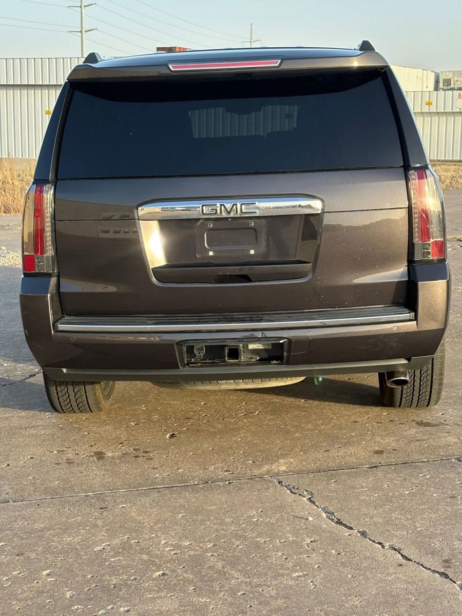 Used 2015 GMC Yukon Denali w/ Touring Package image 4