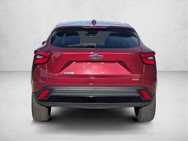 Used 2024 Chevrolet Trax RS w/ Sunroof Package FWD image 4