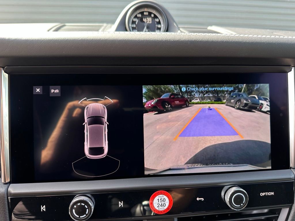 Certified 2025 Porsche Macan S image 27
