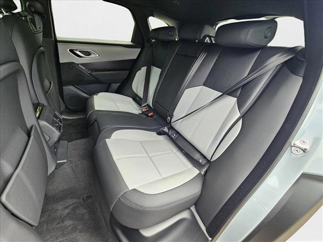 New 2026 Land Rover Range Rover Velar Dynamic SE image 18